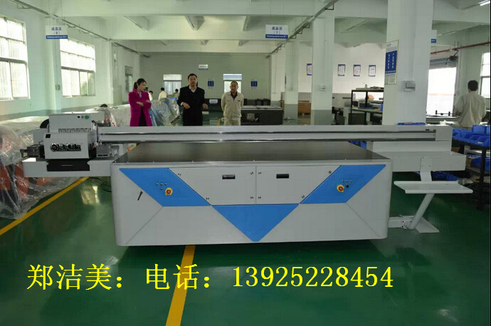 手工地毯喷印图案设备的创新应用与行业解析